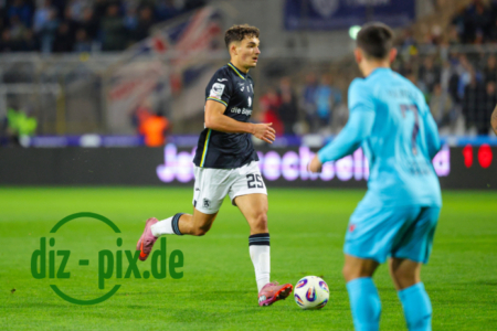 M60-VIK-20251001-1R520663