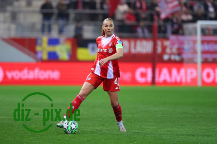 FCBFF-JUV-20251016-1R520468