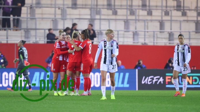 FCBFF-JUV-20251016-1R521160