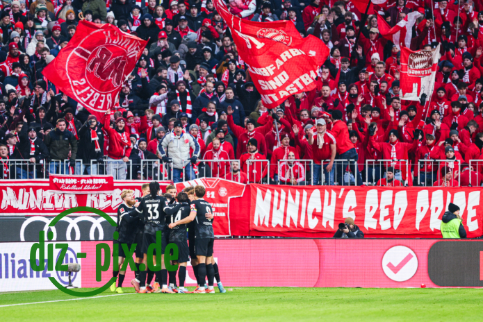 FCB-SCF-20251122-1R521586