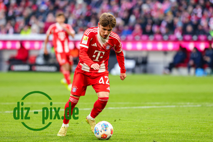 FCB-SCF-20251122-1R521661