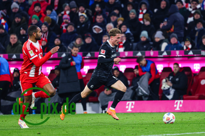 FCB-SCF-20251122-1R522098