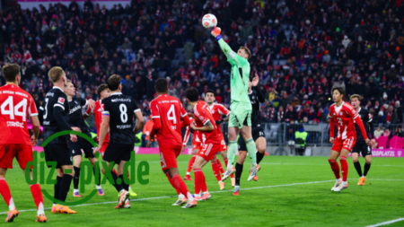 FCB-SCF-20251122-1R522184