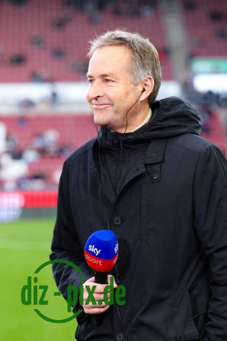 FCA-B04-20251206-1R520258