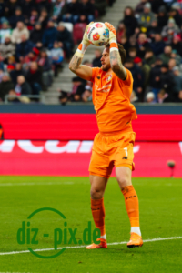 FCA-B04-20251206-1R520881