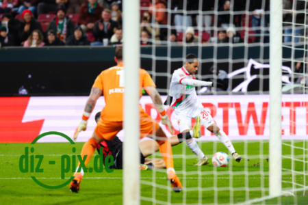 FCA-B04-20251206-1R520964