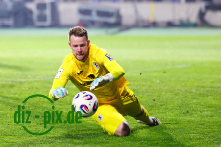 M60-AUE-20260303-1R520088