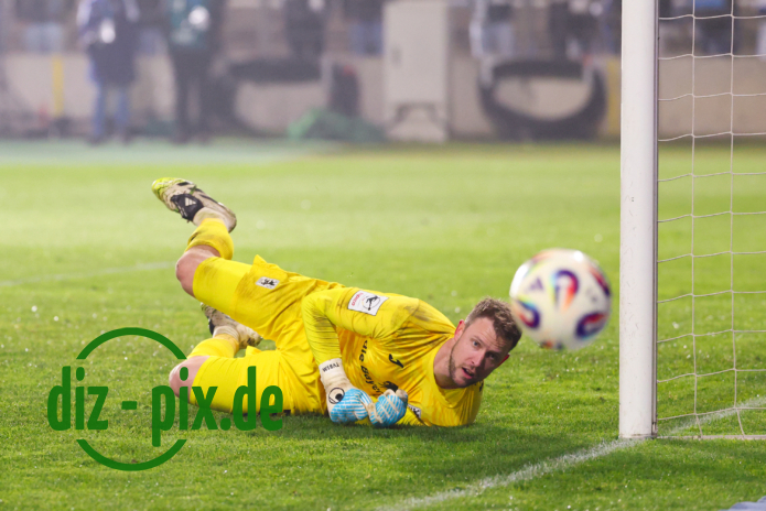 M60-AUE-20260303-1R520360